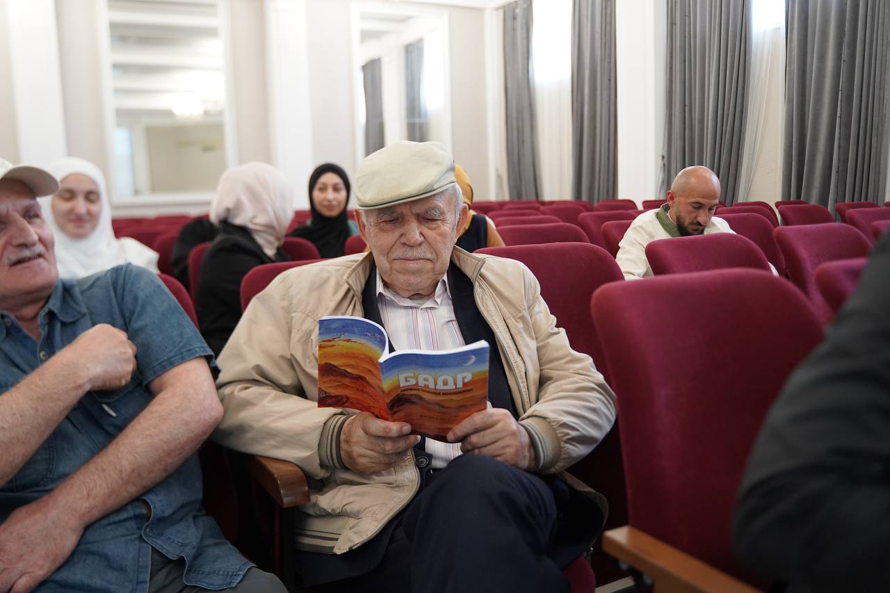 В Гуманитарно-педагогическом колледже состоялась презентация книги «Бадр. Первая победа мусульман»